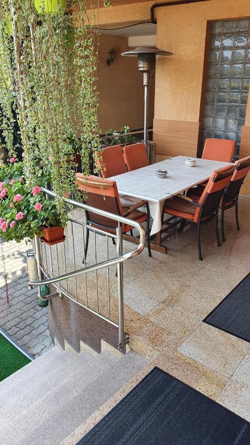 Pensiunea Select Arad Extérieur photo